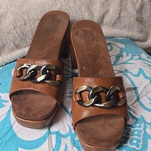 White Mountain Size 9 Brown Leather Chain, Sandal, Chunk Heel Footbed Retro